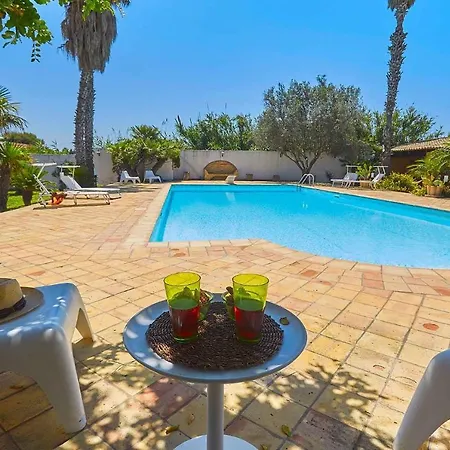 Villa Lory
